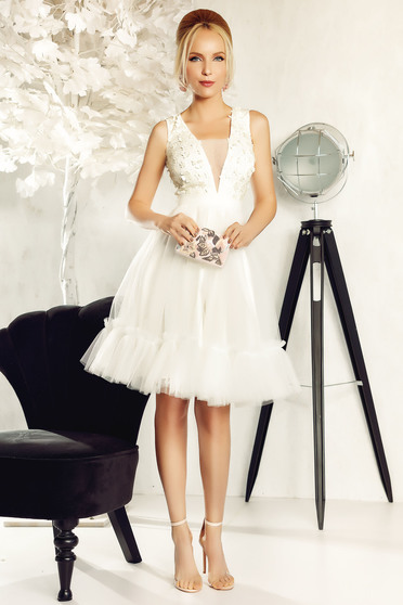 Rochie Fofy ivoire de ocazie in clos din tul cu aplicatii florale cu efect 3d