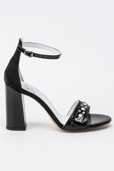 Black sandals natural leather with high heels with pearls chunky heel