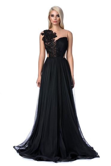 Rochie Ana Radu neagra de ocazie lunga in clos cu bust buretat cu insertii de broderie