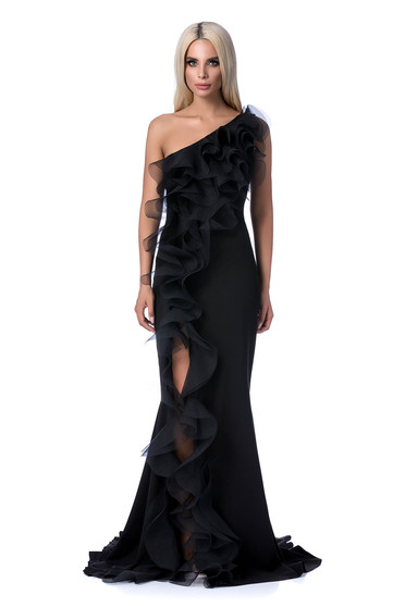Rochie Ana Radu neagra lunga de ocazie cu un croi mulat material fin la atingere cu volanase