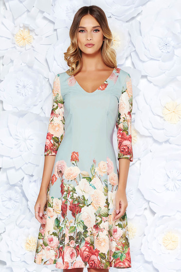 Rochie StarShinerS gri eleganta midi in clos din material fin la atingere cu decolteu in v