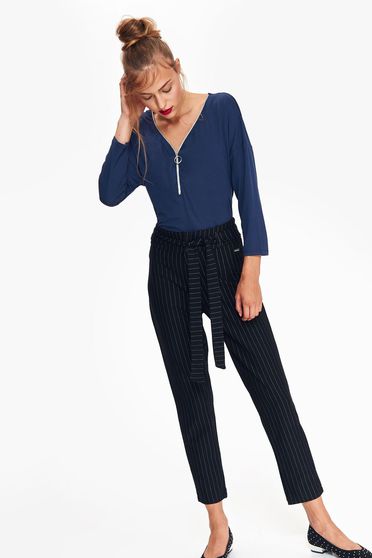 Bluza dama Top Secret albastra-inchis casual cu croi larg din material vaporos accesorizata cu fermoar