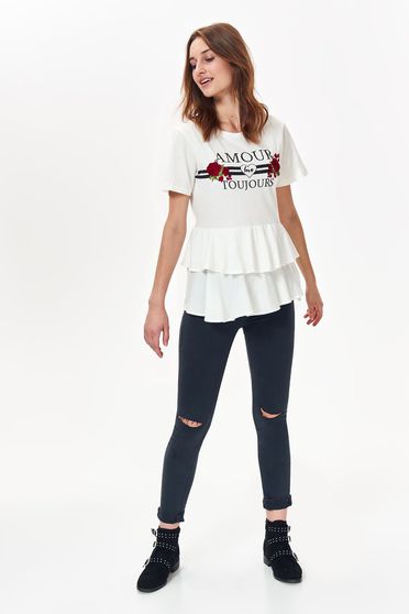 Tricou Top Secret alb casual cu croi larg din bumbac usor elastic cu volanase si print
