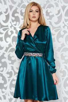 StarShinerS green occasional dress from satin fabric texture ...