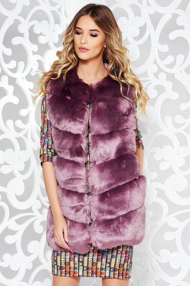 Elegant gilet with easy cut from ecological fur with inside lining purple