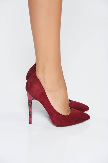 Burgundy elegant with high heels shoes slightly pointed toe tip