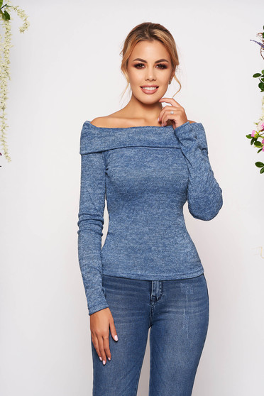 Pulover StarShinerS albastru pe umeri cu un croi mulat din material tricotat cu maneci lungi