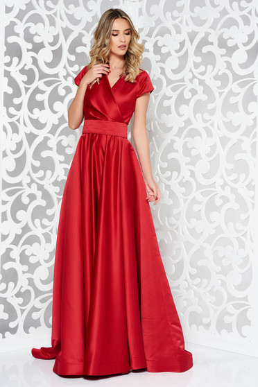 Rochie Ana Radu visinie de lux lunga in clos din material satinat accesorizata cu cordon