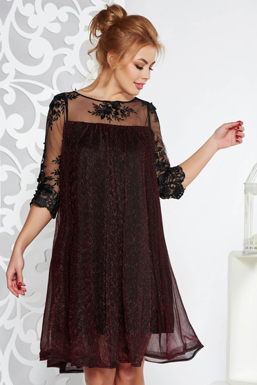 Rochie Artista visinie de ocazie cu croi larg din material subtire cu fir lame captusita pe interior cu maneci din dantela