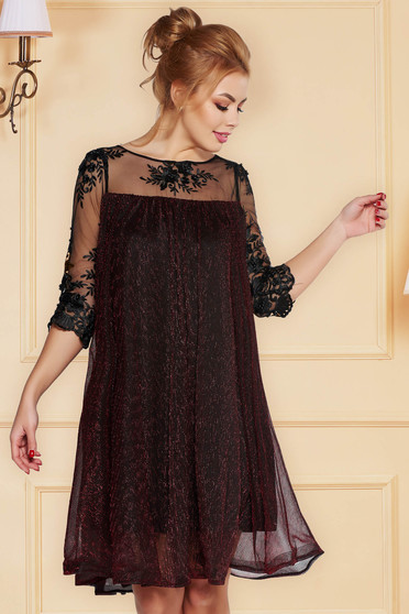 Rochie Artista visinie de ocazie cu croi larg din material subtire cu fir lame captusita pe interior cu maneci din dantela