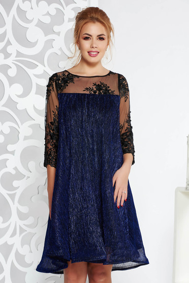 Rochie Artista albastru-inchis de ocazie cu croi larg din material subtire cu fir lame captusita pe interior cu maneci din dantela