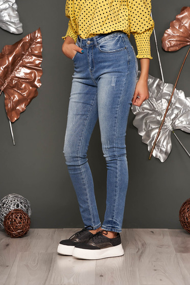Blugi Top Secret albastri casual cu un croi mulat din bumbac usor elastic cu talie medie