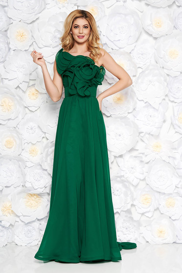 Rochie Ana Radu verde de lux pe umar din voal captusita pe interior cu volanase accesorizata cu cordon