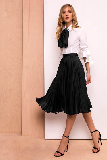 Fusta PrettyGirl neagra eleganta in clos plisata cu talie inalta