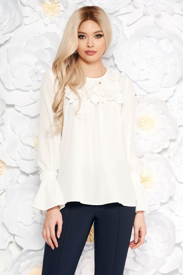 Bluza dama LaDonna alba cu maneci clopot cu croi larg eleganta cu croi larg cu maneci clopot guler cu volanase din dantela