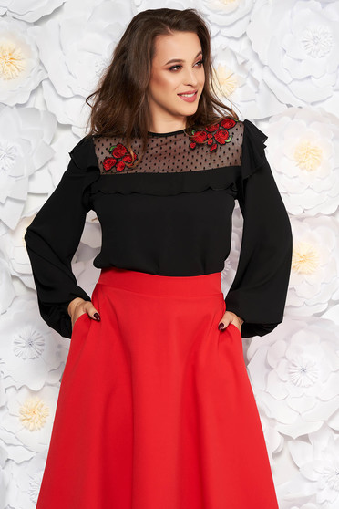 Bluza dama LaDonna neagra eleganta cu croi larg din voal cu insertii de broderie cu volanase
