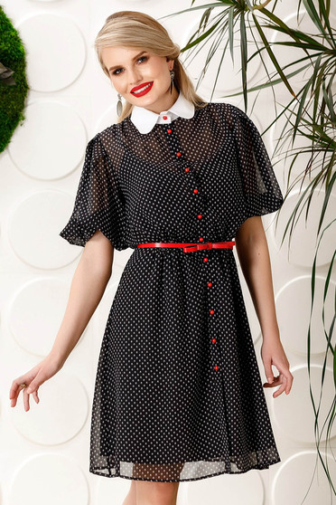 Rochie PrettyGirl neagra eleganta de zi in clos din voal cu buline cu accesoriu tip curea
