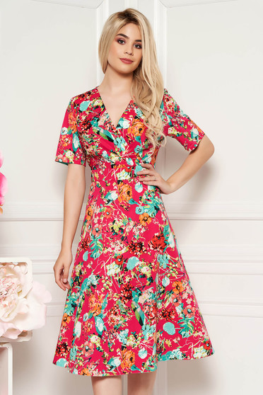 Rochie rosie de zi midi cu decolteu in v din material vaporos cu imprimeu floral