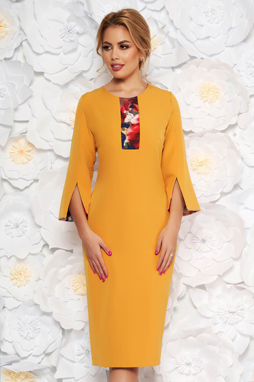 Rochie mustarie eleganta tip creion cu maneca 3/4 din stofa subtire usor elastica