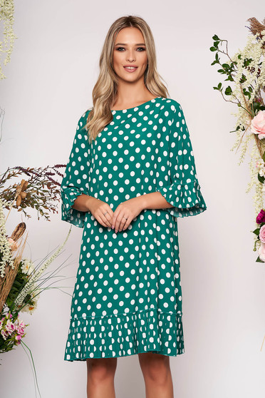 Rochie verde de zi cu croi larg cu maneci clopot din material subtire cu buline