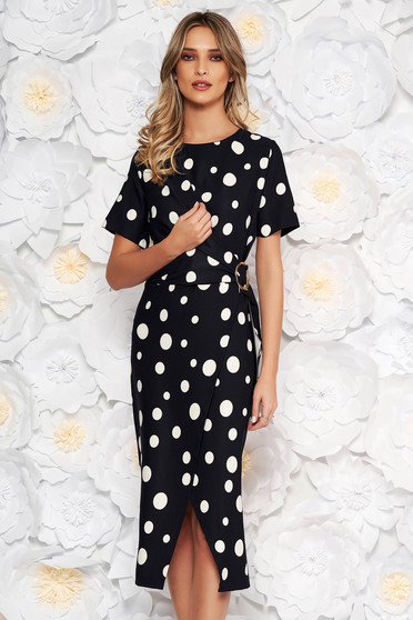 Rochie albastra-inchis office midi tip creion din stofa elastica subtire cu buline cu accesoriu metalic