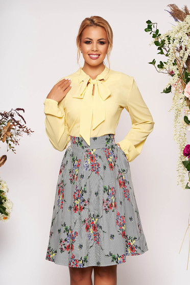 Set StarShinerS galben elegant din 2 piese cu fusta cu croi in clos