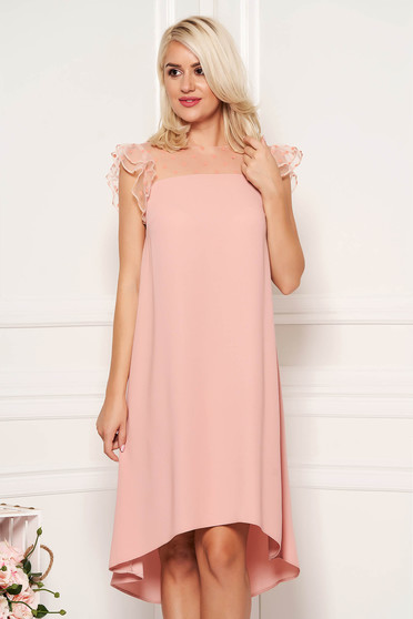 Rochie piersica eleganta cu croi larg asimetrica din material subtire