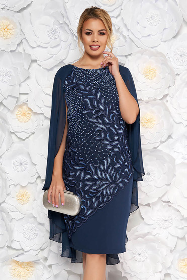 Rochie albastru-inchis midi cu un croi drept de ocazie din stofa subtire usor elastica suprapunere cu dantela si voal