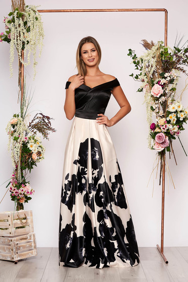 Rochie Artista neagra de ocazie lunga in clos cu umeri goi din material satinat