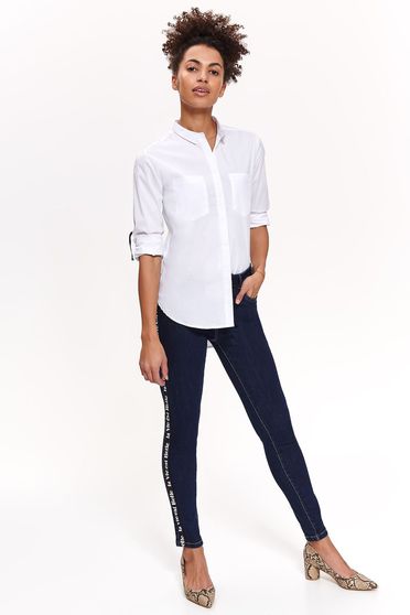Blugi Top Secret albastru-inchis casual din bumbac usor elastic cu un croi mulat