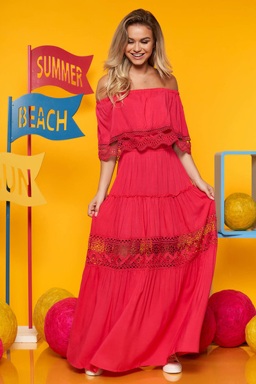 Rochie Top Secret roz de zi lunga in clos cu umeri goi din material vaporos