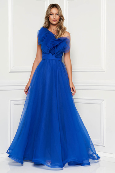 Rochie Ana Radu albastra de lux pe umar din tul captusita pe interior cu volanase