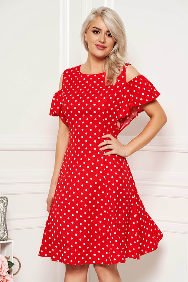 Rochie rosie de zi in clos din material usor elastic cu buline cu umeri decupati