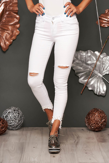 Blugi SunShine albi skinny cu talie medie din denim cu rupturi si aplicatii cu perle