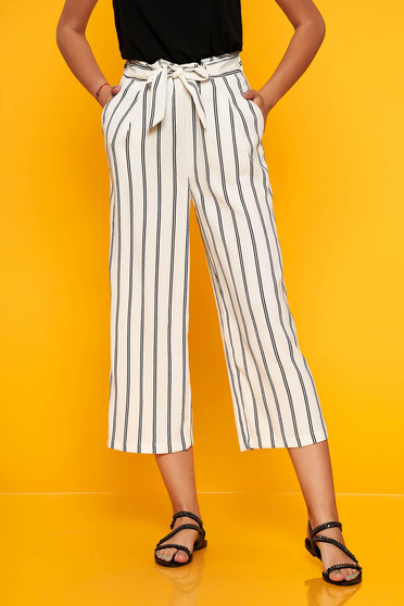 Pantaloni SunShine albi casual cu un croi drept cu elastic in talie accesorizati cu cordon