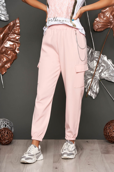 Pantaloni SunShine roz deschis casual cu talie inalta buzunare laterale si accesoriu inclus