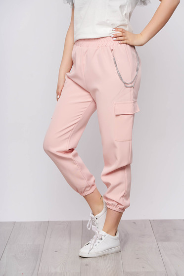 Pantaloni SunShine roz deschis casual cu talie inalta buzunare laterale si accesoriu inclus