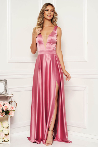 Rochie Artista lila de ocazie in clos din satin decupata pe picior cu decolteu adanc in v