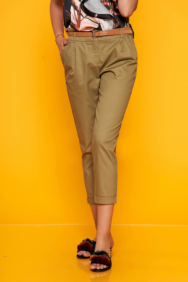 Pantaloni Top Secret khaki office 3/4 cu buzunare in fata cu accesoriu inclus