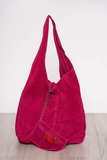Geanta dama fuchsia casual din piele naturala cu manere de lungime medie cu accesoriu inclus