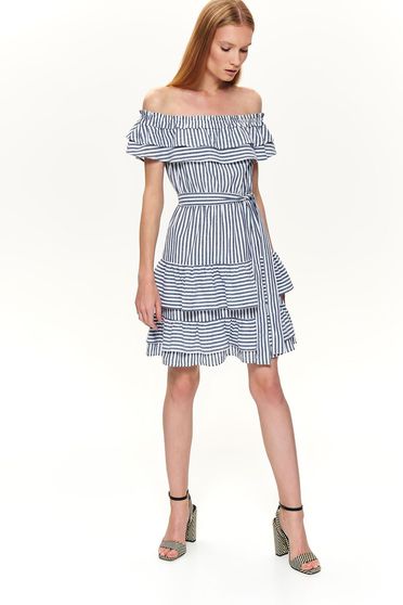 Rochie Top Secret alba casual scurta in clos pe umeri cu dungi accesorizata cu cordon