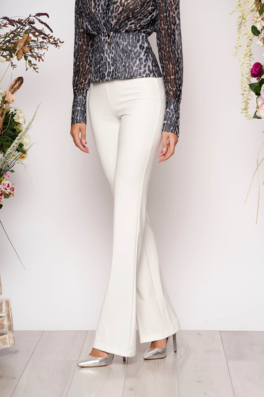 Pantaloni PrettyGirl albi eleganti lungi si evazati cu talie medie