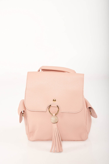 Rucsac roz casual din imitatie de piele cu buzunare laterale si bretele ajustabile