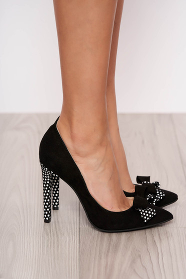 Pantofi negri elegant din piele naturala accesorizat cu fundite si buline
