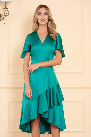 Rochie verde midi de ocazie asimetrica din satin cu decolteu in v cu maneci tip fluture si volanase