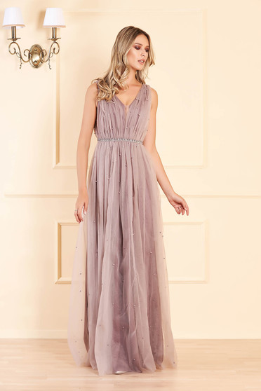 Rochie LaDonna lila lunga de ocazie in clos din tul cu aplicatii cu perle cu bust buretat fara maneci