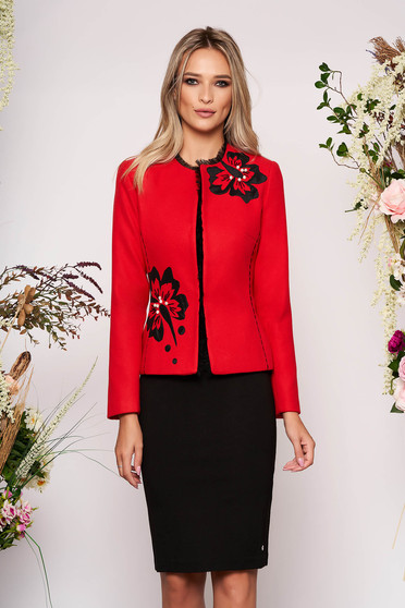 Sacou LaDonna rosu elegant si cambrat din material gros cu maneca lunga si aplicatii cu perle