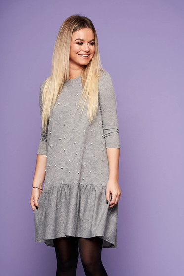 Rochie StarShinerS gri scurta de zi cu aplicatii cu perle cu maneci lungi si decolteu la baza gatului