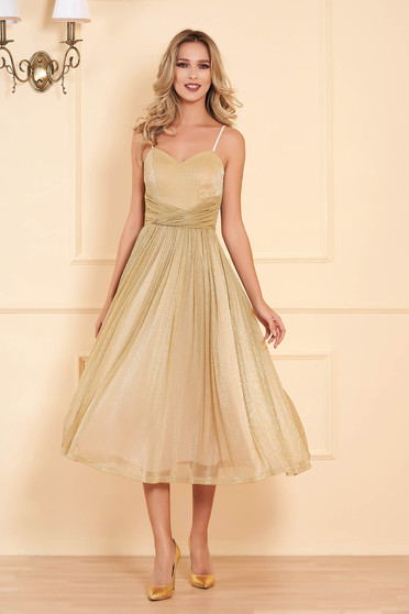 Rochie LaDonna aurie midi in clos din voal stralucitor captusita pe interior cu bretele si push-up