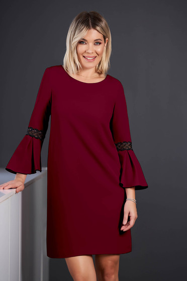 Rochie StarShinerS visinie scurta eleganta din stofa cu decolteu la baza gatului cu maneci trei-sferturi tip clopot si insertii de broderie